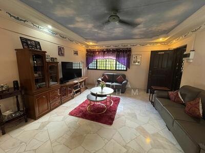 For Sale - 210 Ang Mo Kio Avenue 3