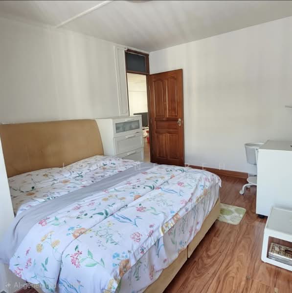 236 Tampines Street 21, 236 Tampines Street 21, 2 Bedrooms, 785 sqft, HDB Flat For Sale, by Joanne Peh, 60145891 - Bedroom - PropertyGuru.com.sg