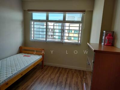 For Rent - 890B Tampines Avenue 1