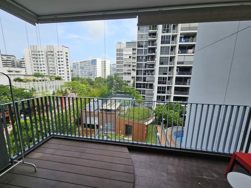 Twin Fountains, 11 Woodlands Avenue 6, 3 Bedrooms, 1,055 sqft, Executive Condominium For Sale, by . Raama, 60145981 - Balcony - PropertyGuru.com.sg