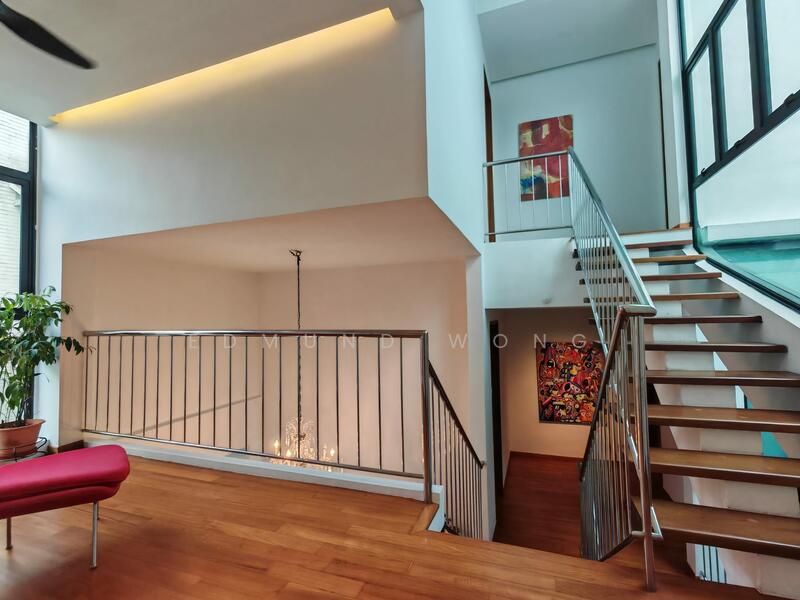 For Sale - Huge Semi-D Resort Vibes, Walk to Srgn MRT, 1km to Schools