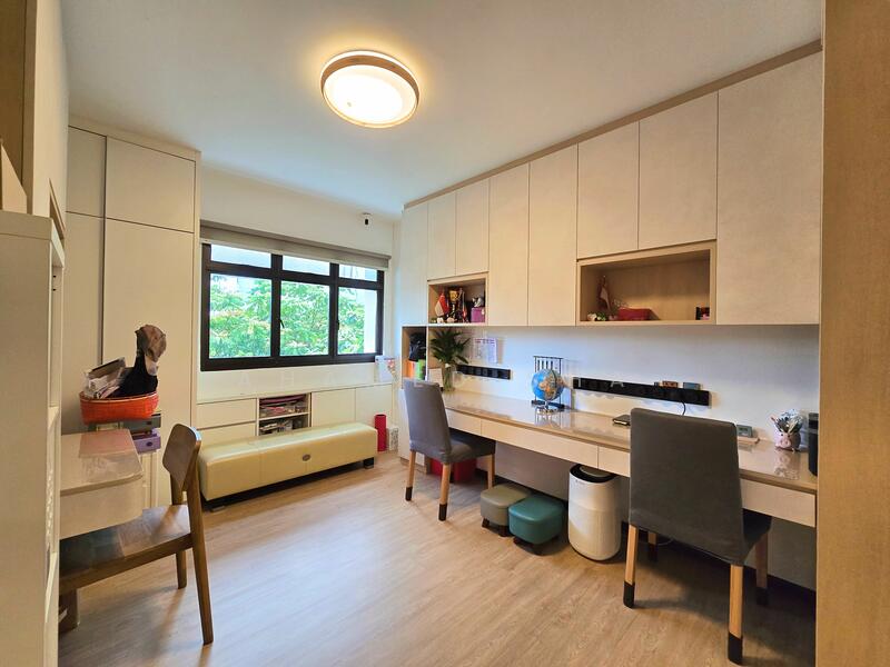 For Sale - 653A Jurong West Street 61