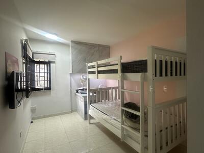 For Rent - 484 Admiralty Link