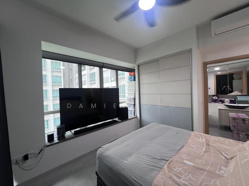 Master bedroom 3