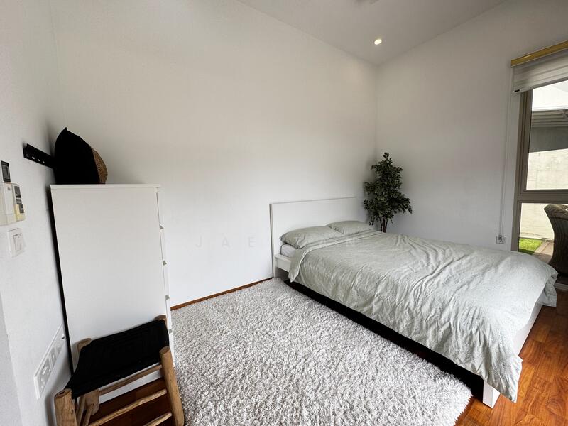 Common Bedroom 3 (upper)