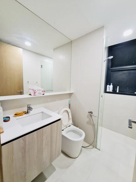 Master Toilet