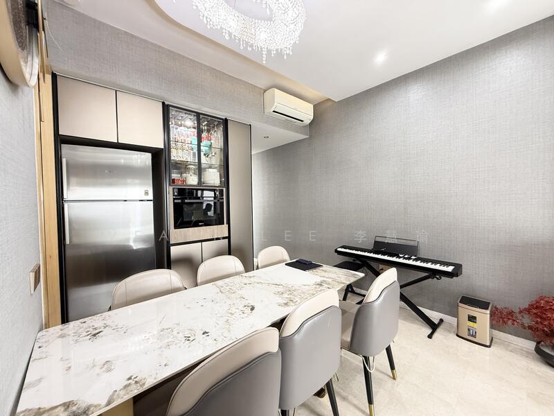 For Sale - The Tre Ver
