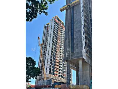 For Sale - Pinetree Hill