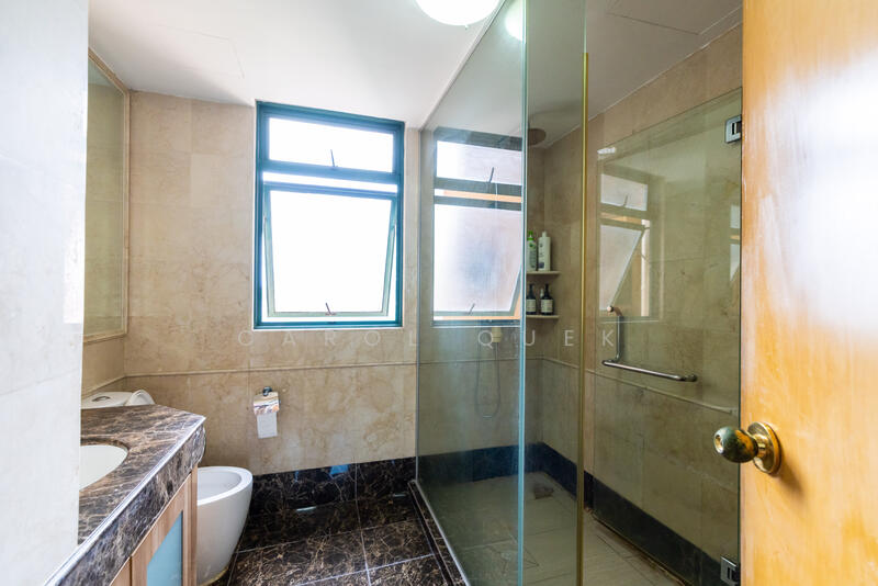 Master Toilet