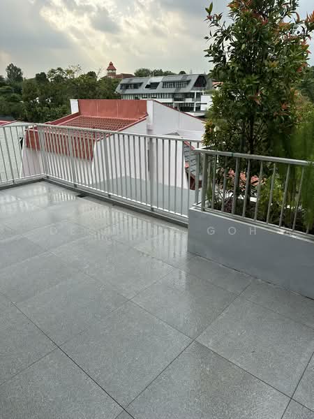 ❤️ Amazing ! D10 New Freehold Landed Semi-Detached 4 Levels with Mezzanine & Private Lift ❤️ Semi-Detached House For Sale at S$ 20,000,000 | PropertyGuru Singapore - Balcony