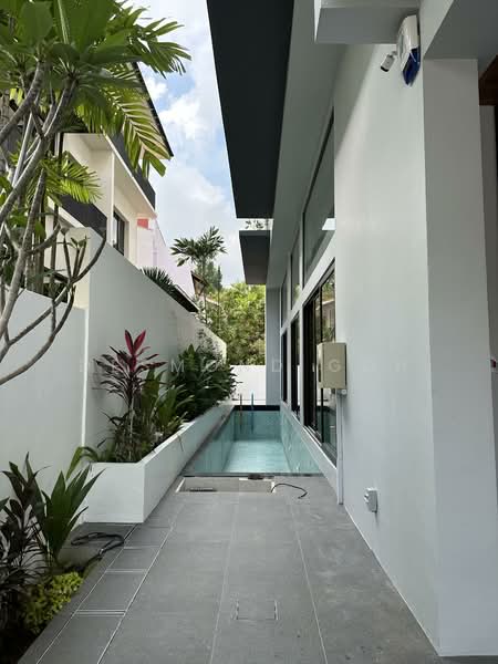 ❤️ Amazing ! D10 New Freehold Landed Semi-Detached 4 Levels with Mezzanine & Private Lift ❤️ Semi-Detached House For Sale at S$ 20,000,000 | PropertyGuru Singapore - Exterior