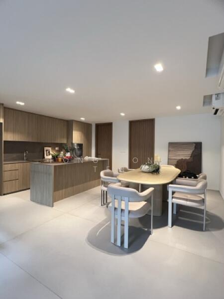 Dry Kitchen With Dining Area