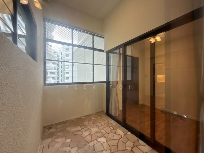 Regency Park, 3 Nathan Road, 3 Bedrooms, 3,175 sqft, Condominium For Sale, by Alex Poh, 60146528 - Balcony - PropertyGuru.com.sg