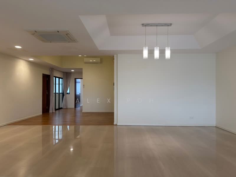 Regency Park, 3 Nathan Road, 3 Bedrooms, 3,175 sqft, Condominium For Sale, by Alex Poh, 60146528 - Living Room - PropertyGuru.com.sg