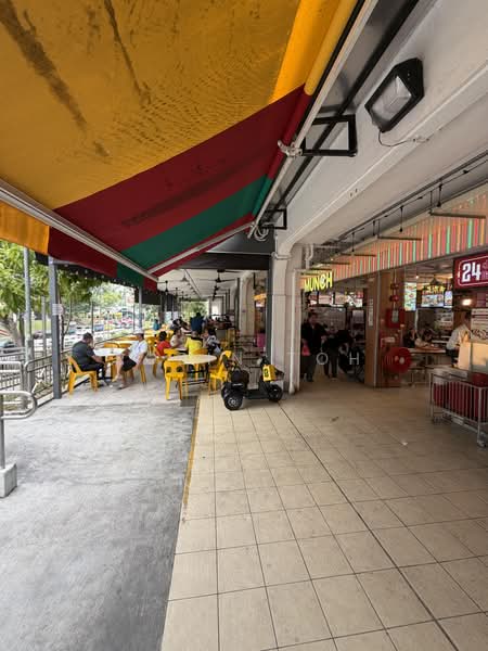 239 Yishun Ring Road, 239 Yishun Ring Road, 1,647 sqft, Shop / Shophouse For Sale, by Robin Toh, 60146666 - CommercialGuru.com.sg