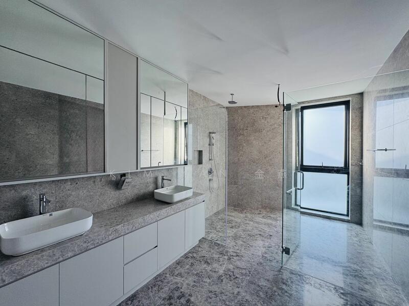 For Sale - Brand New & Luxury with Lift& basement, Living& dining hall with great view& sky light