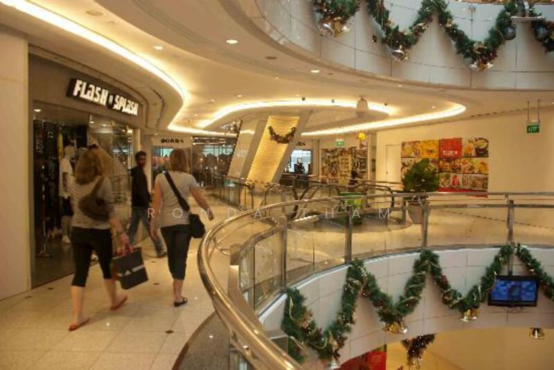 The Heeren, 260 Orchard Road, 5,000 sqft, Mall Shop For Rent, by Ronda Tham, 60146901 - CommercialGuru.com.sg