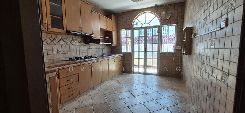 Spacious Home With 9 Ensuite Bedrooms For Rent!, Jalan Kakatua, 9 Bedrooms, 6,000 sqft, Detached House For Rent, by Christina Ng, 60146909 - PropertyGuru.com.sg