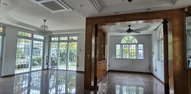 Spacious Home With 9 Ensuite Bedrooms For Rent!, Jalan Kakatua, 9 Bedrooms, 6,000 sqft, Detached House For Rent, by Christina Ng, 60146909 - PropertyGuru.com.sg