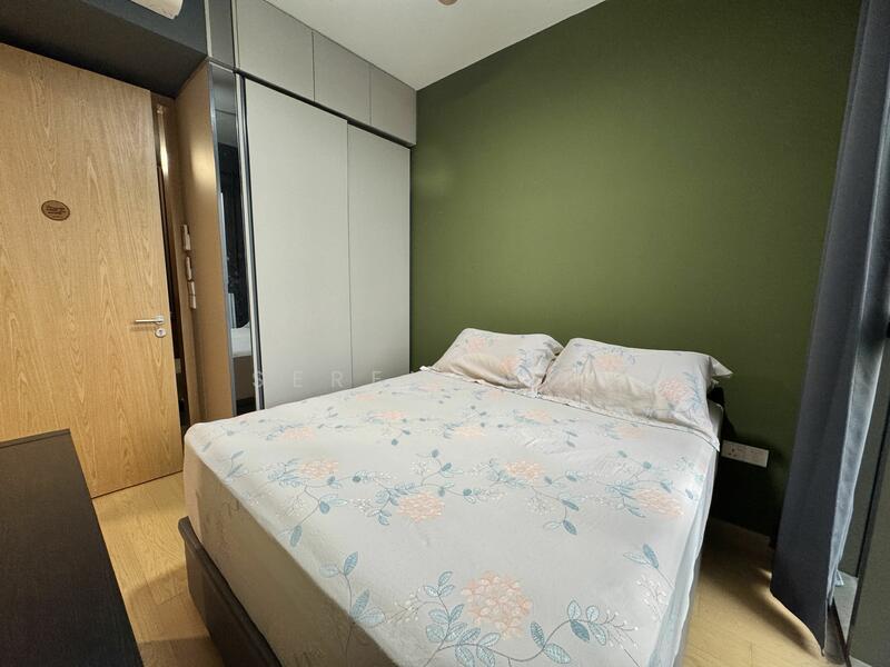 Good Size Master Bedroom.