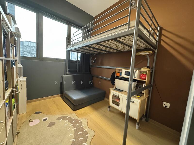 Spacious common room.
