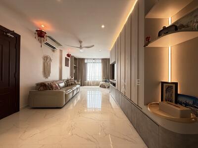 For Rent - Royale Mansions