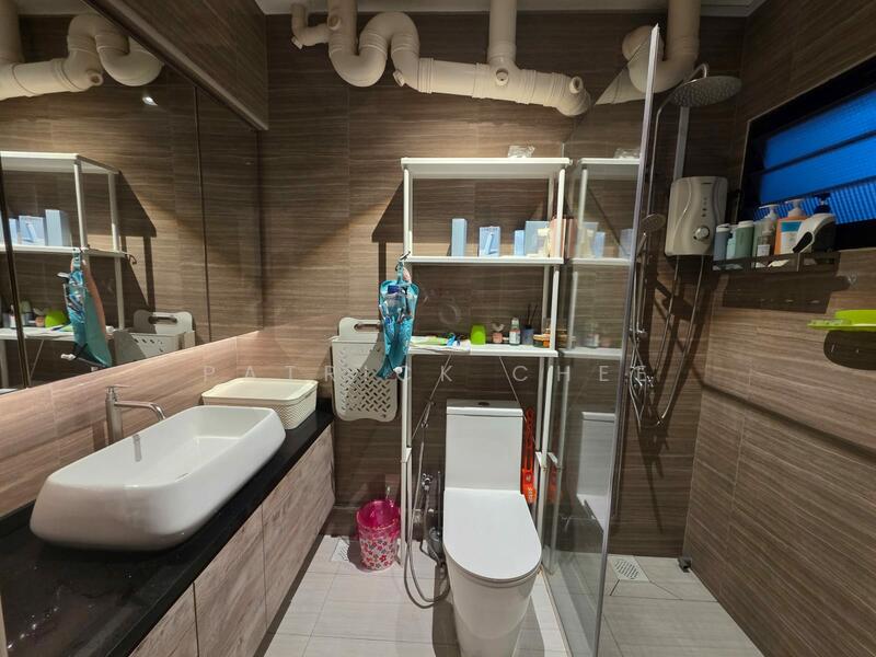 For Sale - 672A Klang Lane