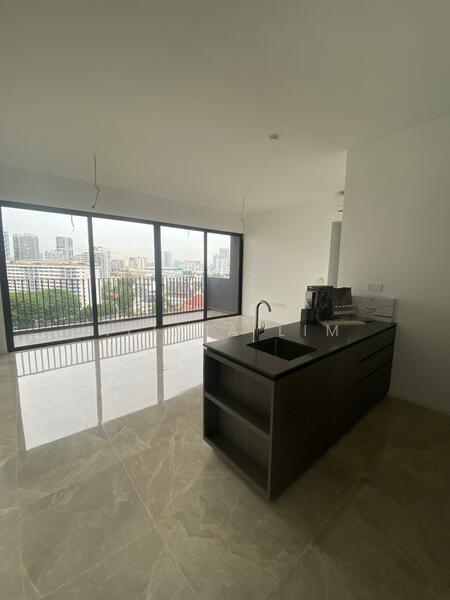 Piccadilly Grand, 1 Northumberland Road, 4 Bedrooms, 1,410 sqft, Condominium For Rent, by Alicia Lim, 60147047 - Living Area/ Balcony - PropertyGuru.com.sg
