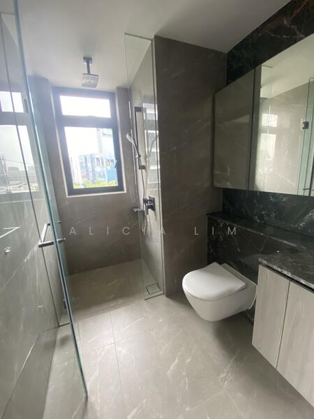 Piccadilly Grand, 1 Northumberland Road, 4 Bedrooms, 1,410 sqft, Condominium For Rent, by Alicia Lim, 60147047 - Bathroom - PropertyGuru.com.sg
