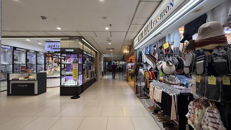 Lucky Plaza, 304 Orchard Road, 204 sqft, Mall Shop For Sale, by Alvin Chua, 60147048 - Others - CommercialGuru.com.sg