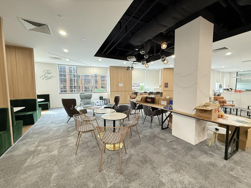 ♦️ 3 mins to Somerset MRT, Fully Sheltered, Designer Office, Move in Ready!, Designer Fitout Office, Rare List!, 3,014 sqft, Office For Rent, by Jeremy Lim, 60147157 - CommercialGuru.com.sg