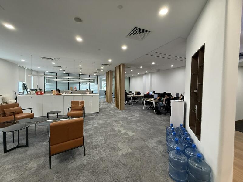 ♦️ 3 mins to Somerset MRT, Fully Sheltered, Designer Office, Move in Ready!, Designer Fitout Office, Rare List!, 3,014 sqft, Office For Rent, by Jeremy Lim, 60147157 - CommercialGuru.com.sg