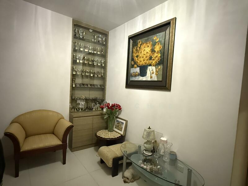 2nd Living Room