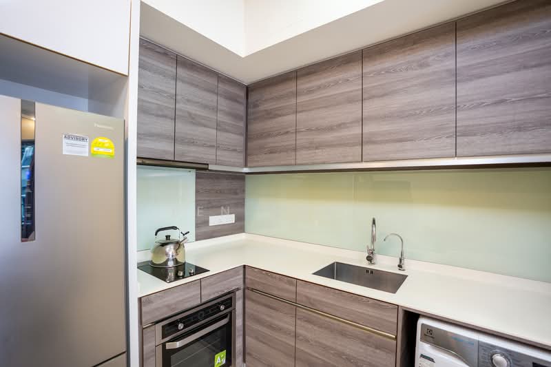 Coco Palms, 21 Pasir Ris Grove, 2 Bedrooms, 753 sqft, Condominium For Sale, by Ben Wong, 60147478 - Kitchen - PropertyGuru.com.sg