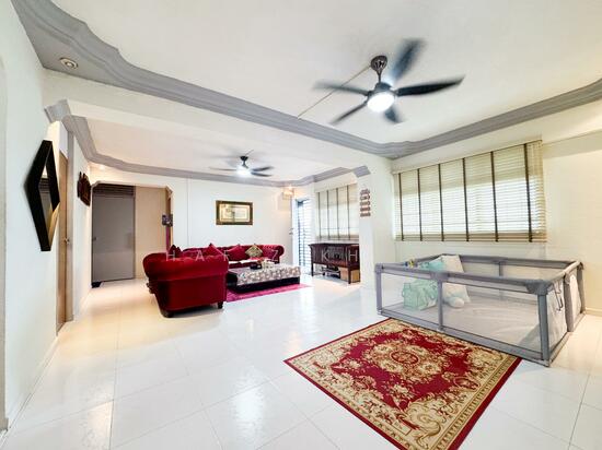 852 Jurong West Street 81