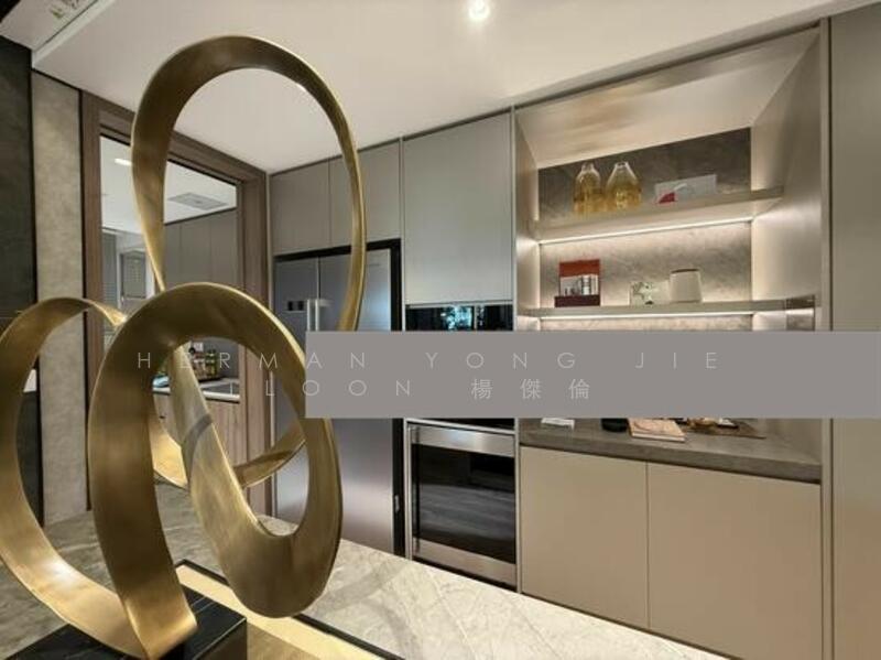 Dry kitchen and pantry
