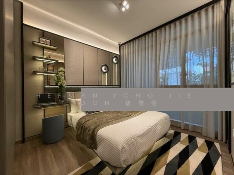 Junior master bedroom