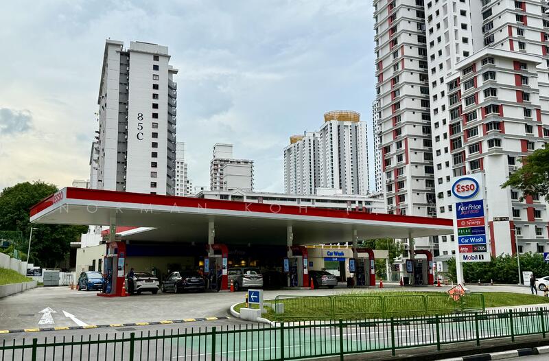 Petrol Kiosk with FairPrice Xpress