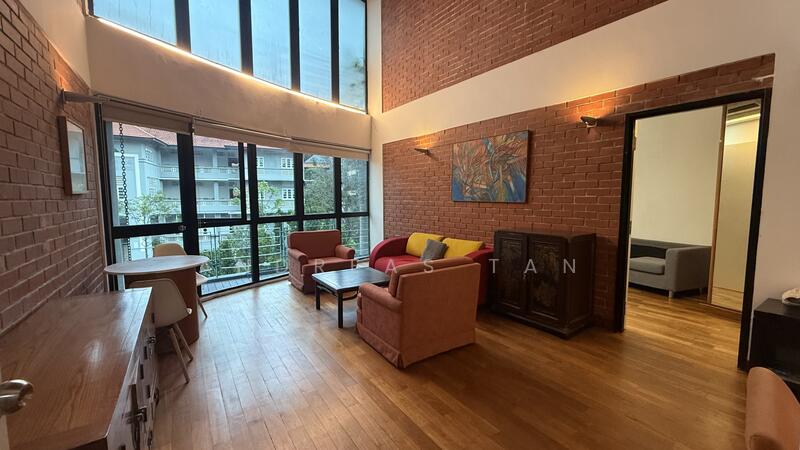 High Ceiling Living Hall