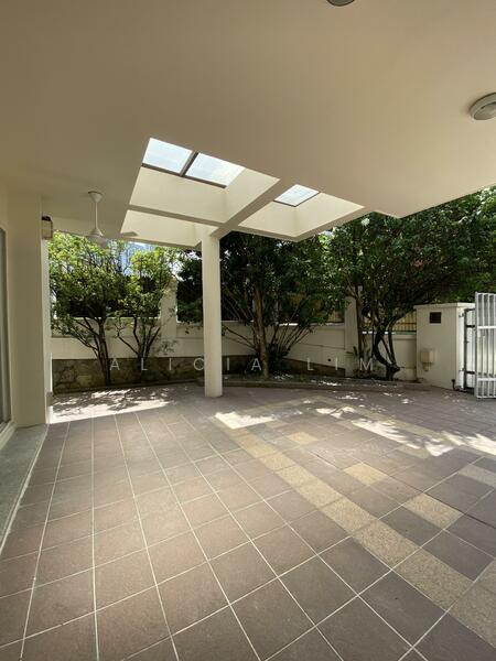 Car porch