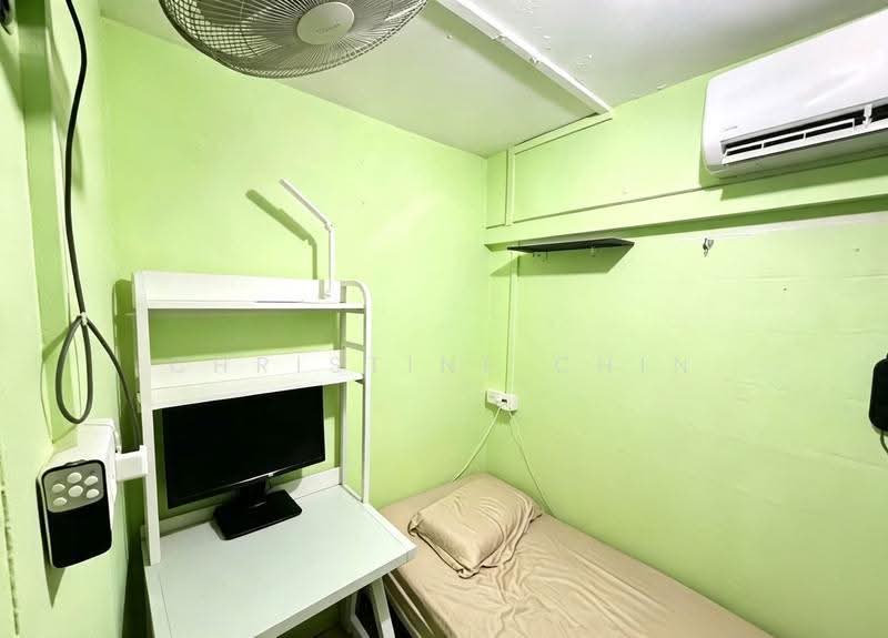 122 Ang Mo Kio Avenue 3, 122 Ang Mo Kio Avenue 3, Ang Mo Kio / Bishan / Thomson, 3 Bedrooms, 721 sqft, HDB Flat For Rent, by Christine Chin, 60147926 - Bedroom - PropertyGuru.com.sg