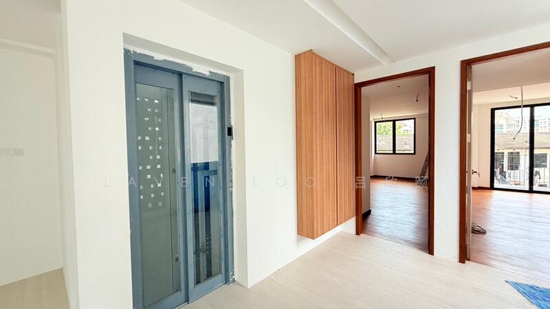 For Sale - Landed for sale semi d near Kovan mrt
