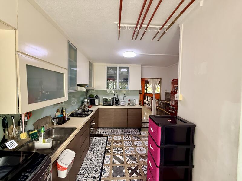 For Sale - 880A Tampines Avenue 8