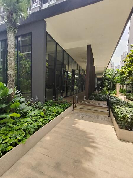For Sale - Le Quest
