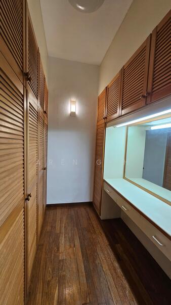 Walk in closet