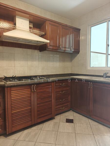Dry Kitchen