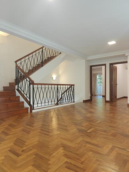 2nd-Floor Lounge