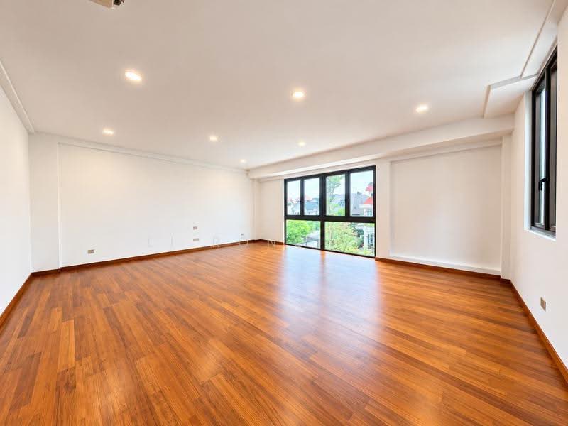 ❤️ D10 | <1KM to NANYANG PRI. WALK TO AMENITIES, Duke Road / Kings Road / Queens Road / Coronation Road, Tanglin / Holland / Bukit Timah, 5 Bedrooms, 7,000 sqft, Semi-Detached House For Sale, by Li Rong Teh, 60148620 - Living Room - PropertyGuru.com.sg