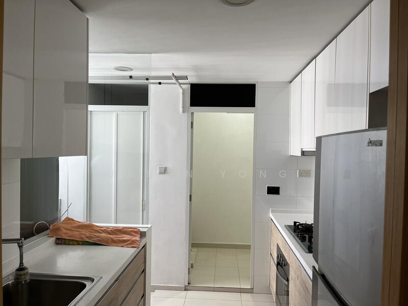 Kitchen & Yard Area