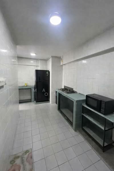 691 Jurong West Central 1 HDB Flat For Sale at S$ 680,000 | PropertyGuru Singapore - Kitchen